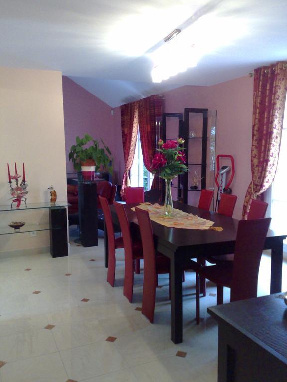 Villa Cendrillon Magny-le-Hongre Rum bild